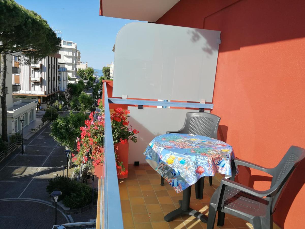 מיסאנו אדריאטיקו Hotel Tivoli מראה חיצוני תמונה