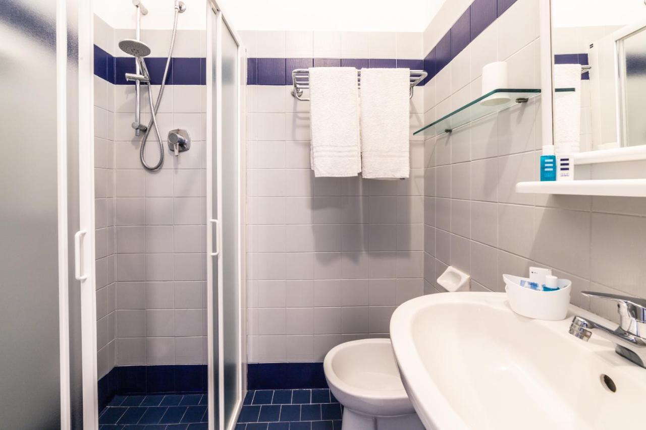 מיסאנו אדריאטיקו Hotel Tivoli מראה חיצוני תמונה