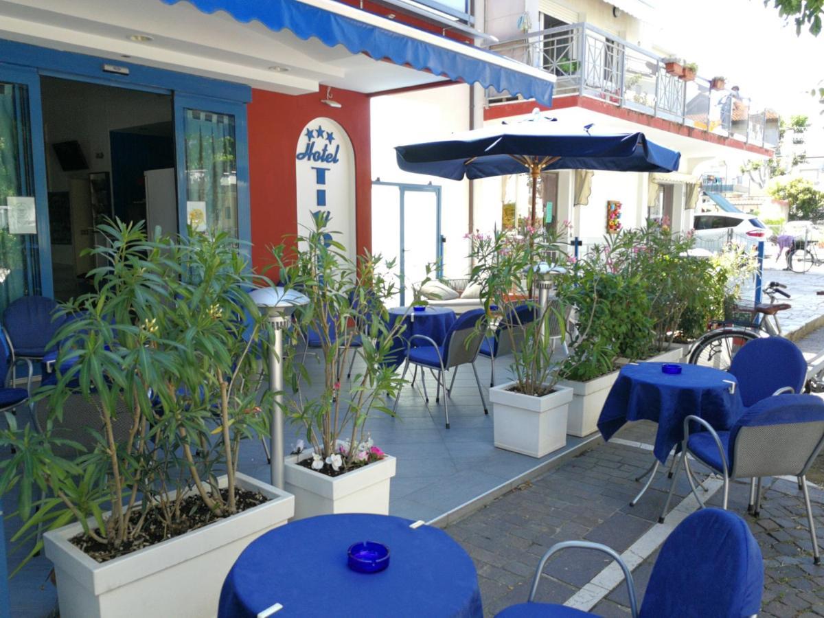 מיסאנו אדריאטיקו Hotel Tivoli מראה חיצוני תמונה